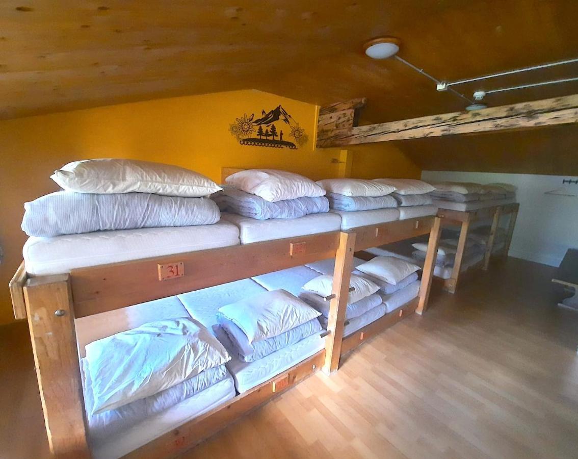 Mountain Hostel ギンメルヴァルト エクステリア 写真